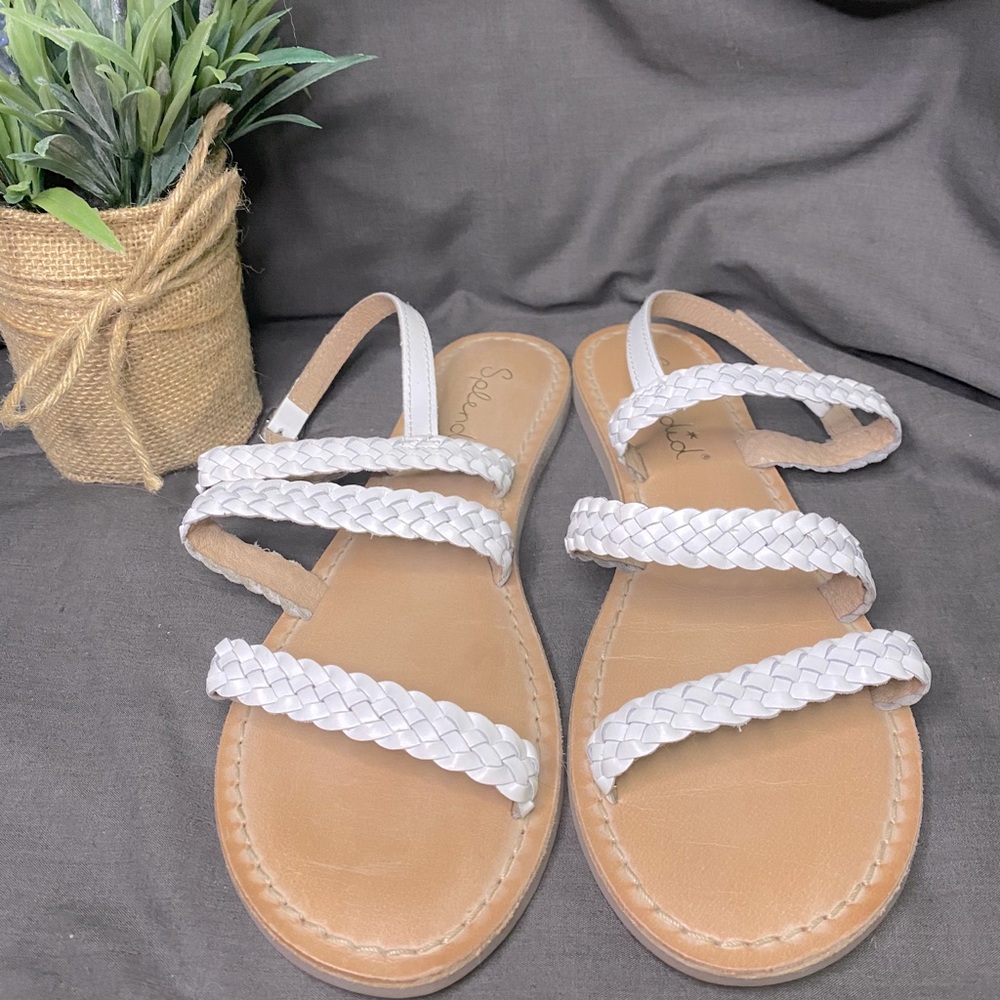 Splendid braided sandals